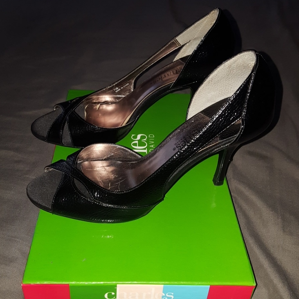 Black leather open toe Charles David kitten heels - Picture 2 of 4